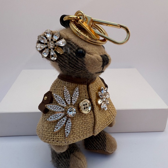 Authentic Burberry Thomas Bear Keychain with Cape & Chrystals - Picture 3 of 6